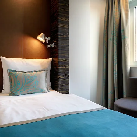 Motel One Hamburg am Michel-3
