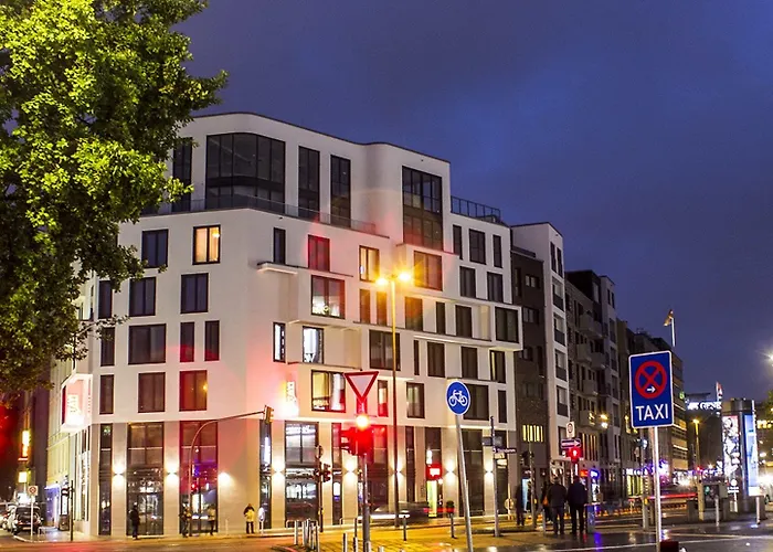 Stay! Hotel Boardinghouse